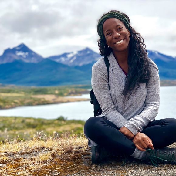 Meet your Posher, Samuel Sisters - Picture 6 of 6